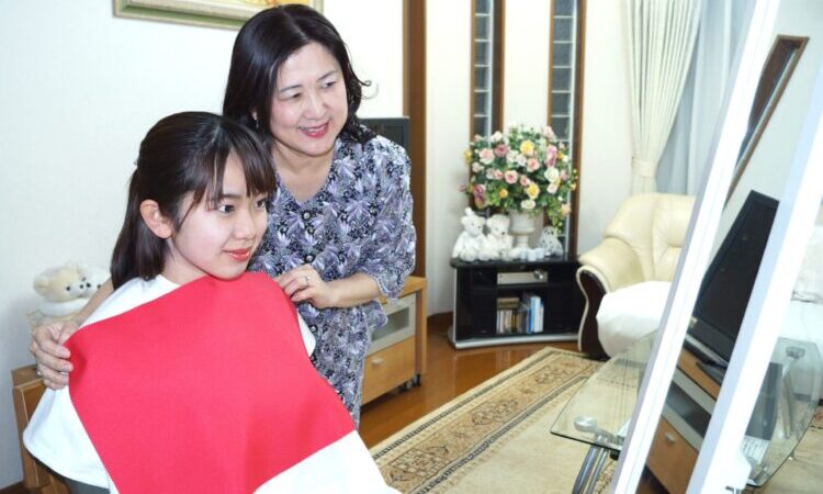 伊藤 一恵さんの右写真